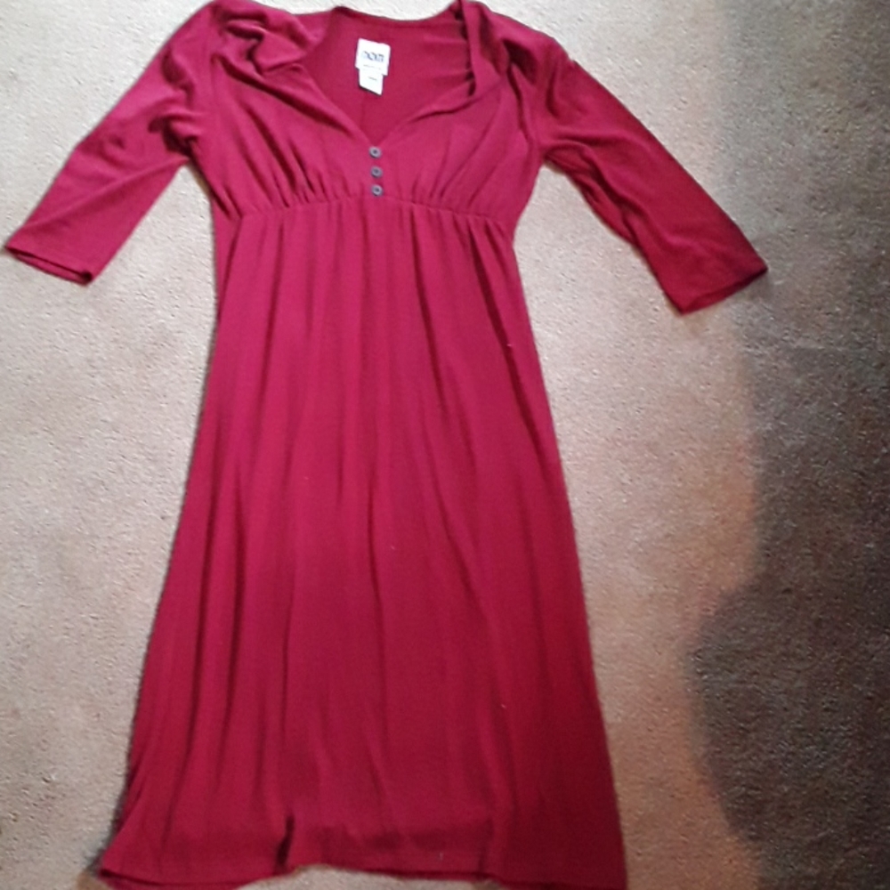 Mid sleeve dress